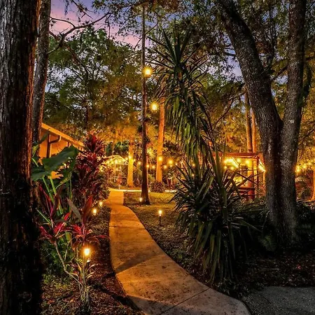 Tropical Oasis With Movie Theater Vila